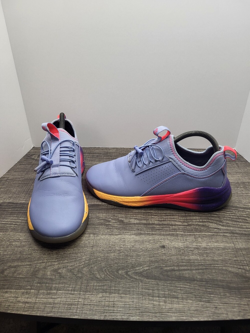 Clove Classic Nurse Healthcare Blue Purple Shoe Sneakers Women's Size 8.5